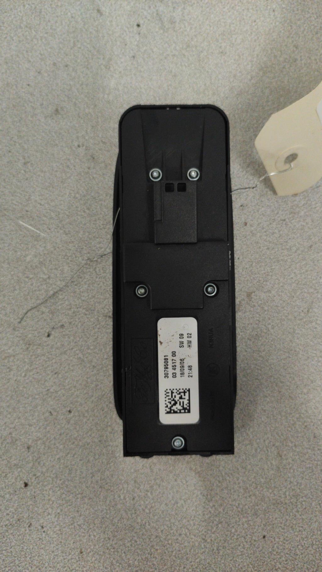 Interruttore lavacristalli anteriore sinistro VOLVO S 40 2 PHASE 1 Diésel - 1