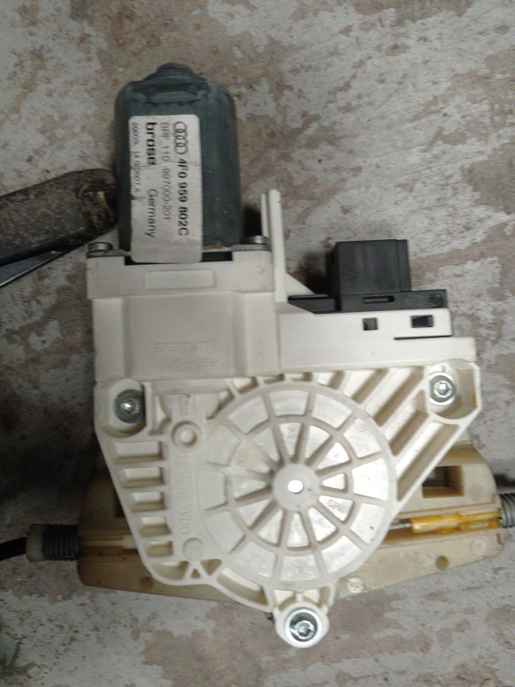 Alzacristalli elettrico posteriore destro AUDI A6 3 ALLROAD PHASE 1 BREAK Diésel - 1