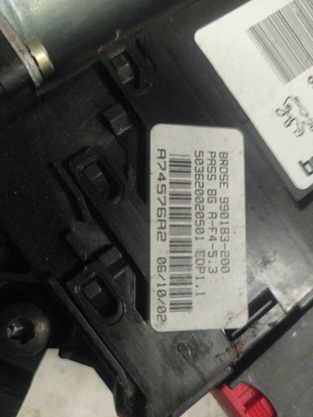 Alzacristalli elettrico anteriore destro PEUGEOT 307 PHASE 1 BREAK Diésel - 1