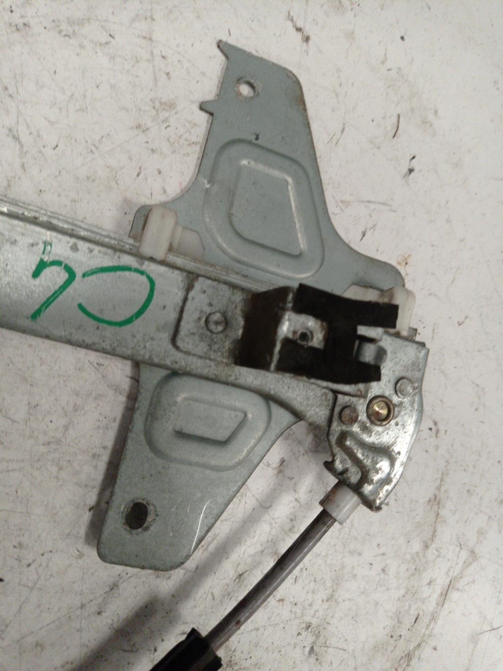 Alzacristalli manuale posteriore destro CITROEN C4 1 PHASE 1 Diésel - 1