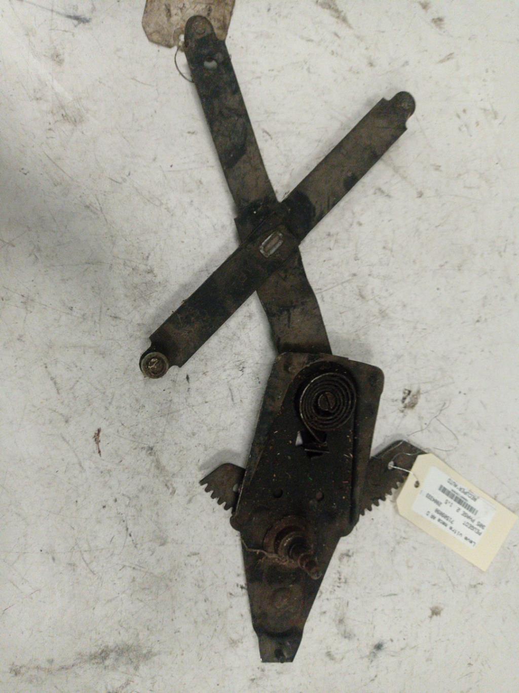 Alzacristalli manuale posteriore destro PEUGEOT 305 PHASE 2 Diésel - 1