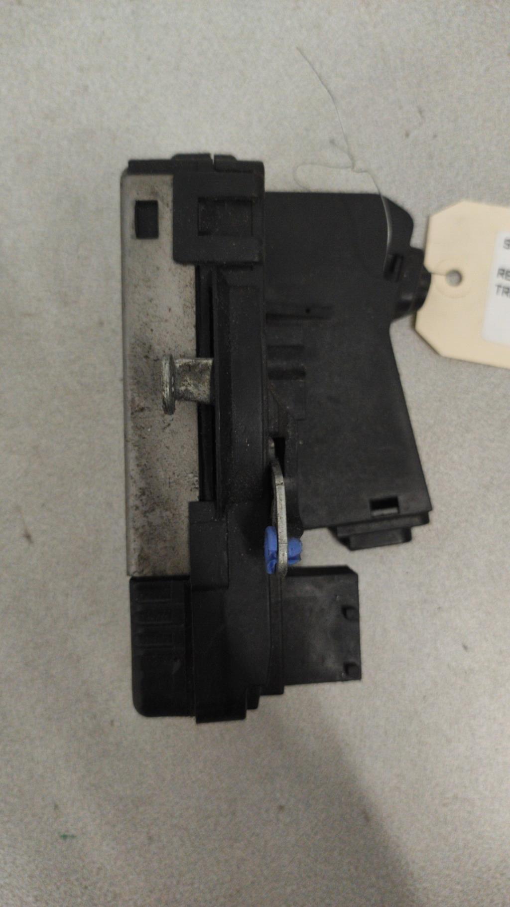 Serrure avant gauche RENAULT TRAFIC 2 PHASE 1 Diesel - 1