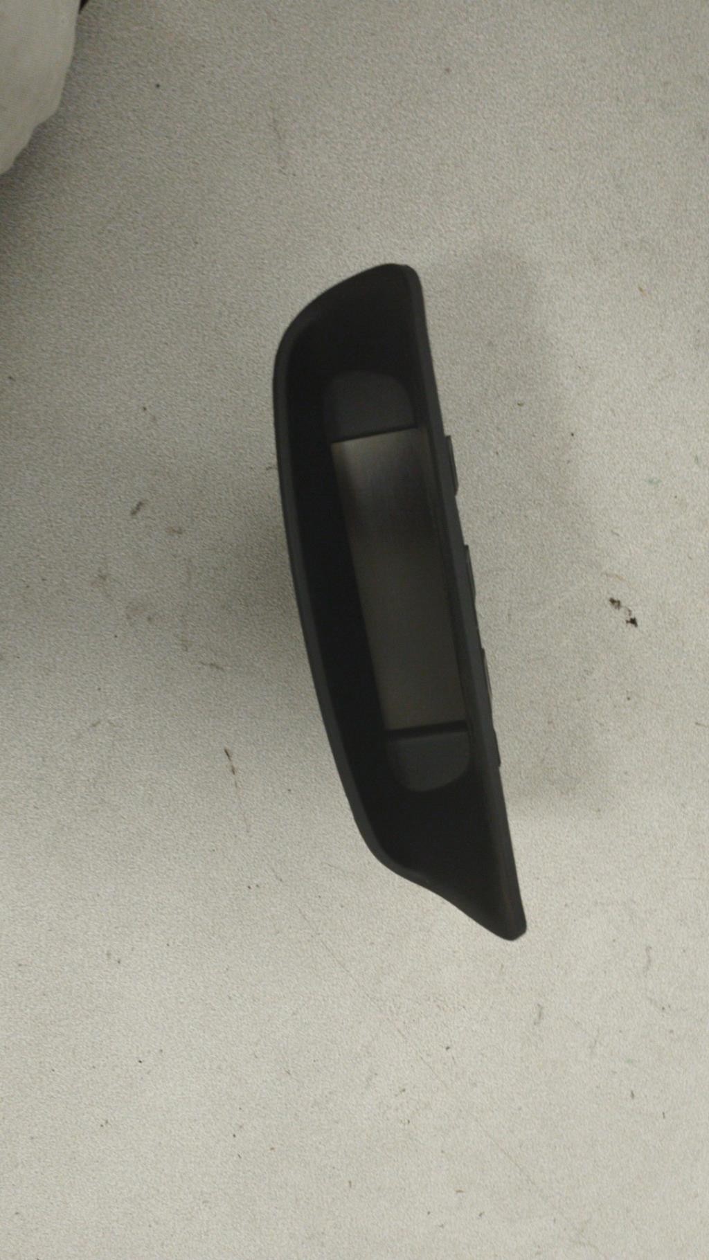 Monitor display PEUGEOT 308 1 SW PHASE 1 BREAK Gasolina - 1