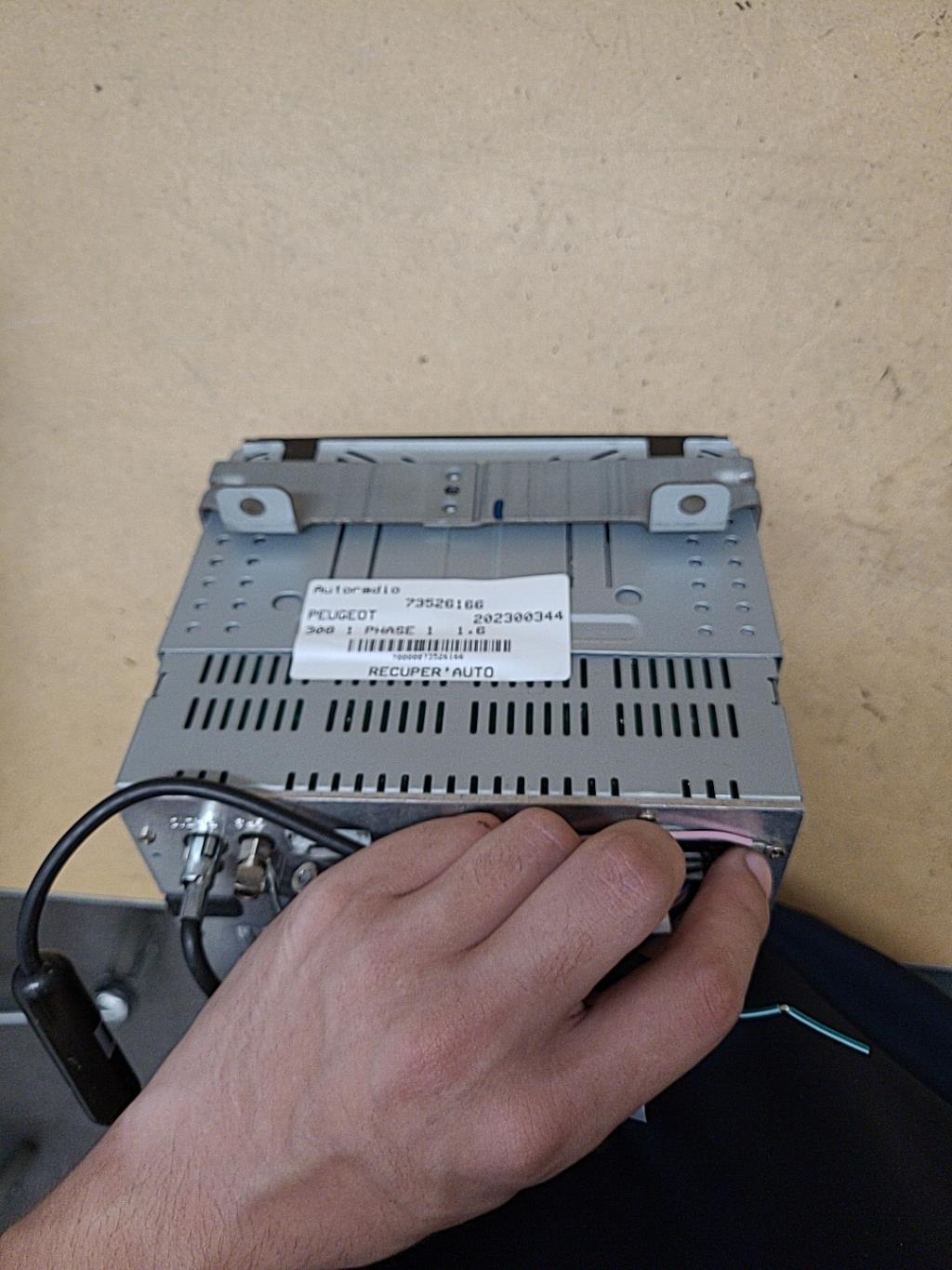 Autoradio PEUGEOT 308 1 PHASE 1 Essence - 1