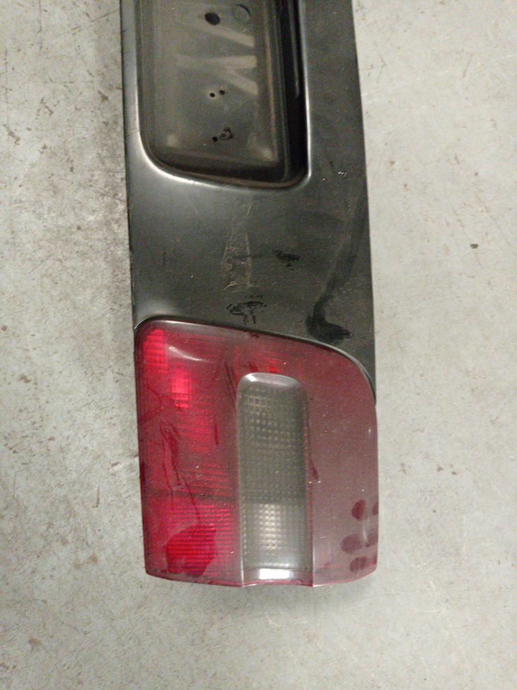 Banda luci bagagliaio/portellone posteriore VOLVO V 40 1 PHASE 1 BREAK Gasolina - 1