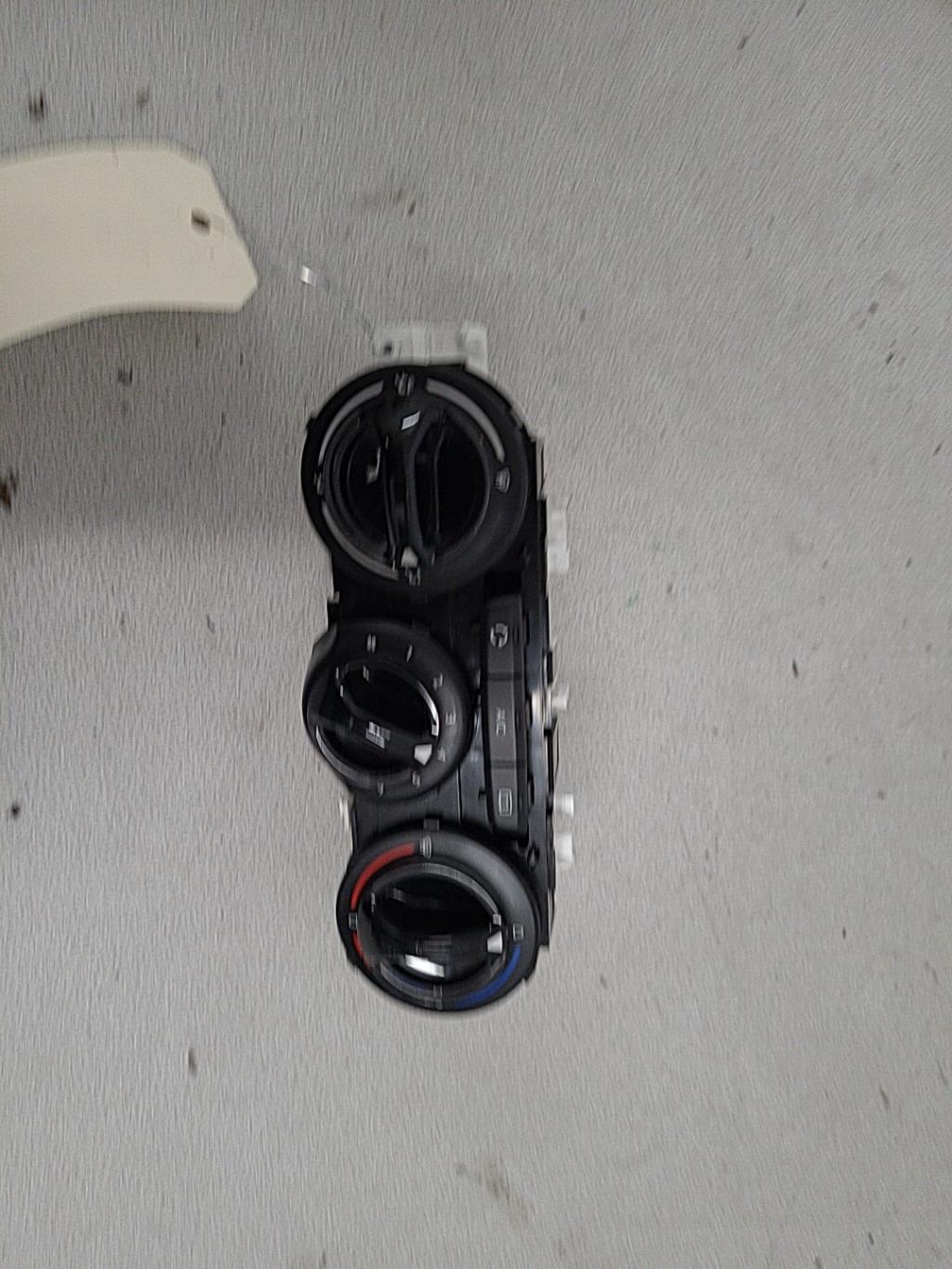 Commande chauffage PEUGEOT 208 1 PHASE 1 Diesel - 1