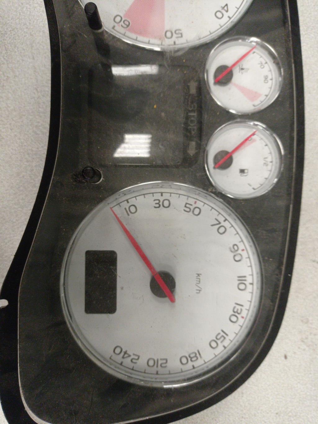Compteur PEUGEOT 307 PHASE 2 BREAK Diesel - 1