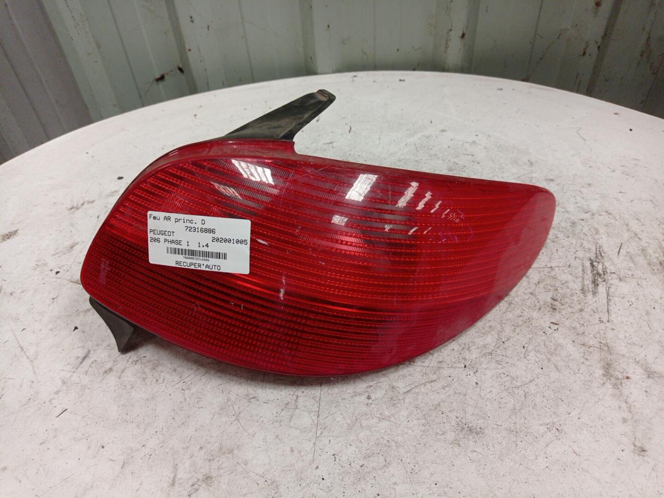 Fanale posteriore principale destro (luci) PEUGEOT 206 PHASE 1 Diésel - 1