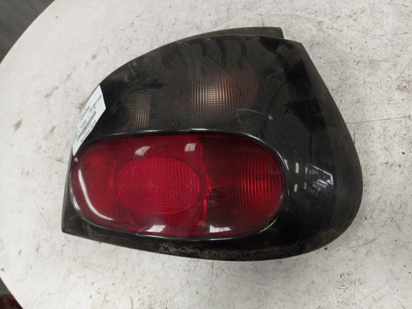 Fanale posteriore principale destro (luci) RENAULT MEGANE 1 PHASE 1 Diésel - 1
