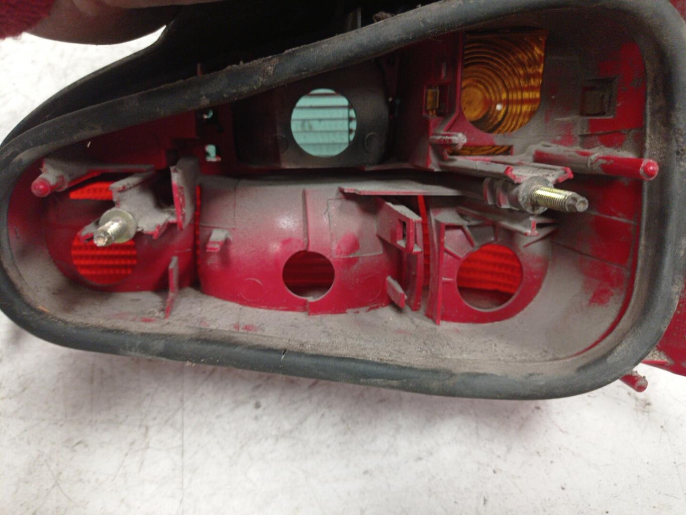 Fanale posteriore principale sinistro (luci) PEUGEOT 106 PHASE 2 Diésel - 1