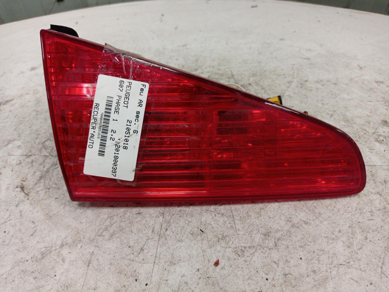 Feu arriere secondaire gauche (feux) PEUGEOT 607 PHASE 1 Diesel - 1