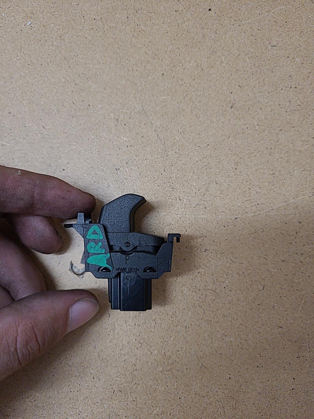Interruttore lavacristalli posteriore destro VOLVO S 80 2 PHASE 1 Diésel - 1