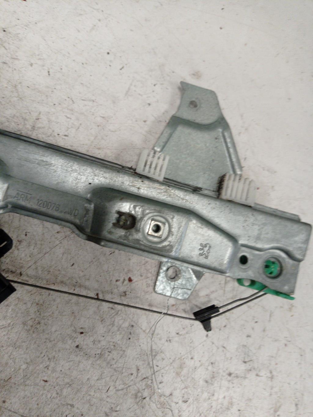 Alzacristalli elettrico anteriore destro PEUGEOT 308 1 SW PHASE 1 BREAK Gasolina - 1
