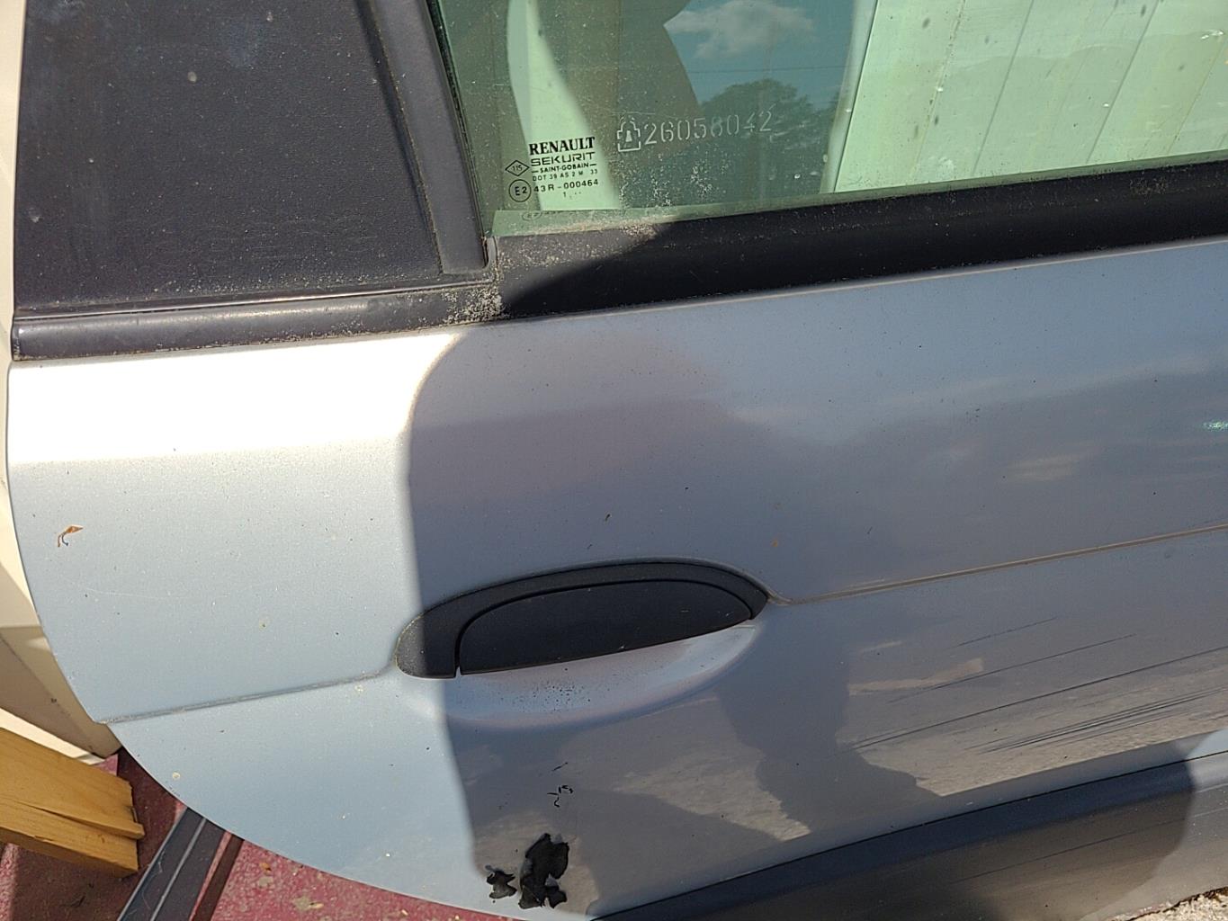 Puerta trasera derecha RENAULT SCENIC 1 PHASE 2 Diésel - 1
