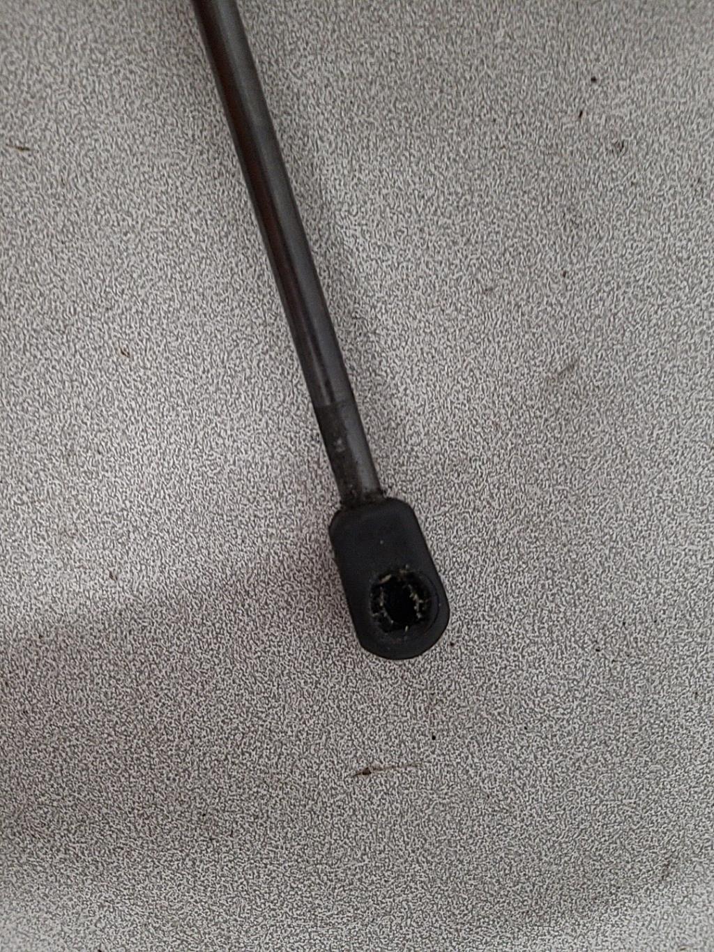 Verin de capot RENAULT MEGANE 3 PHASE 2 Diesel - 1