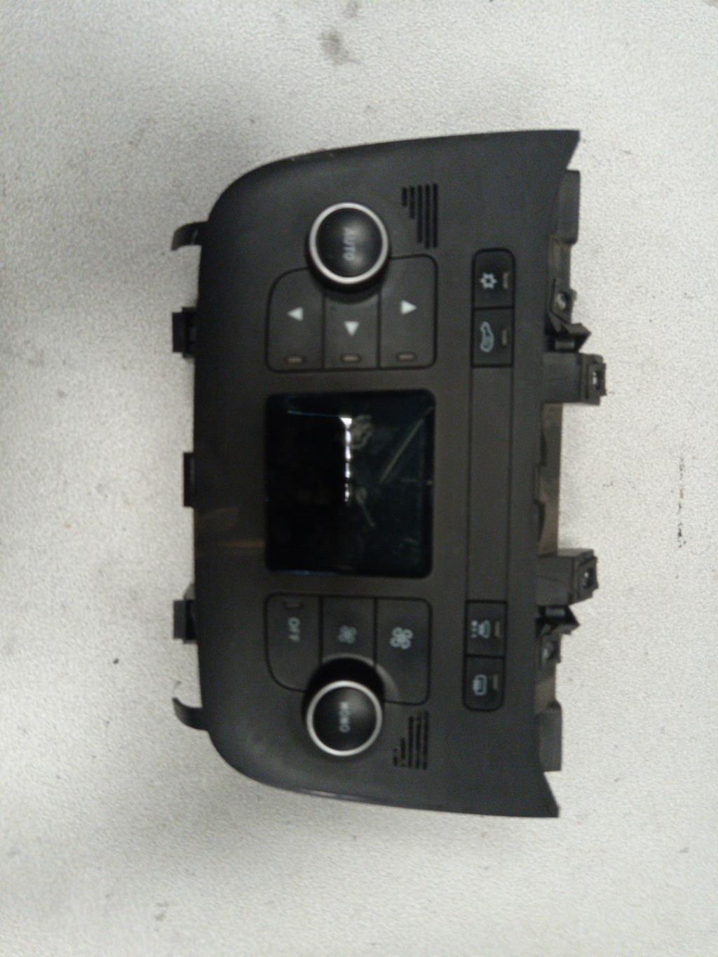Commande chauffage FIAT PUNTO EVO 3 Diesel - 1