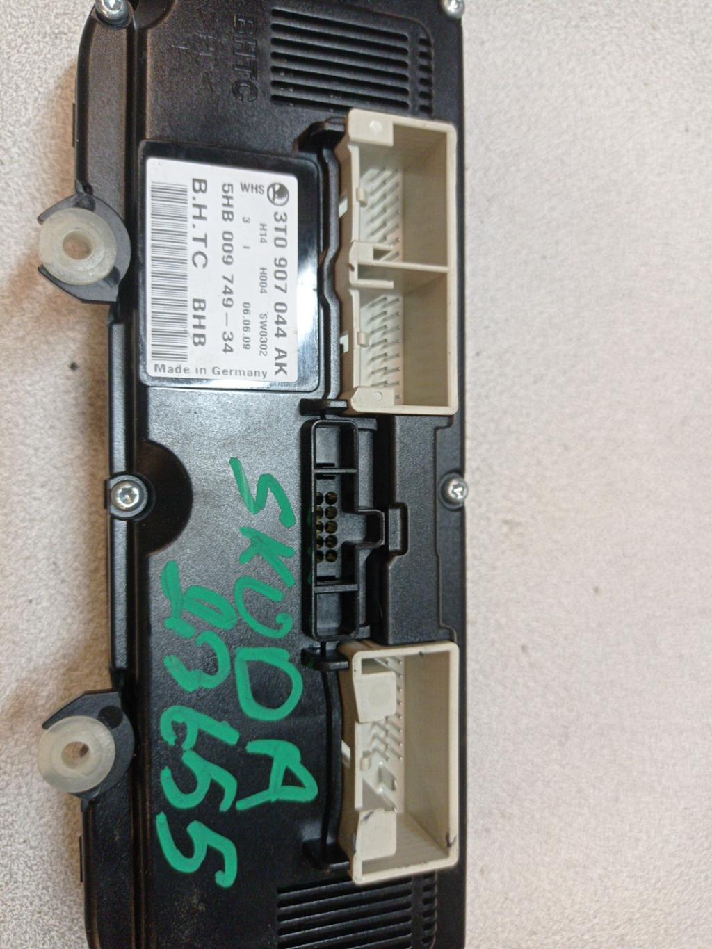Commande chauffage SKODA SUPERB 2 PHASE 1 Diesel - 1
