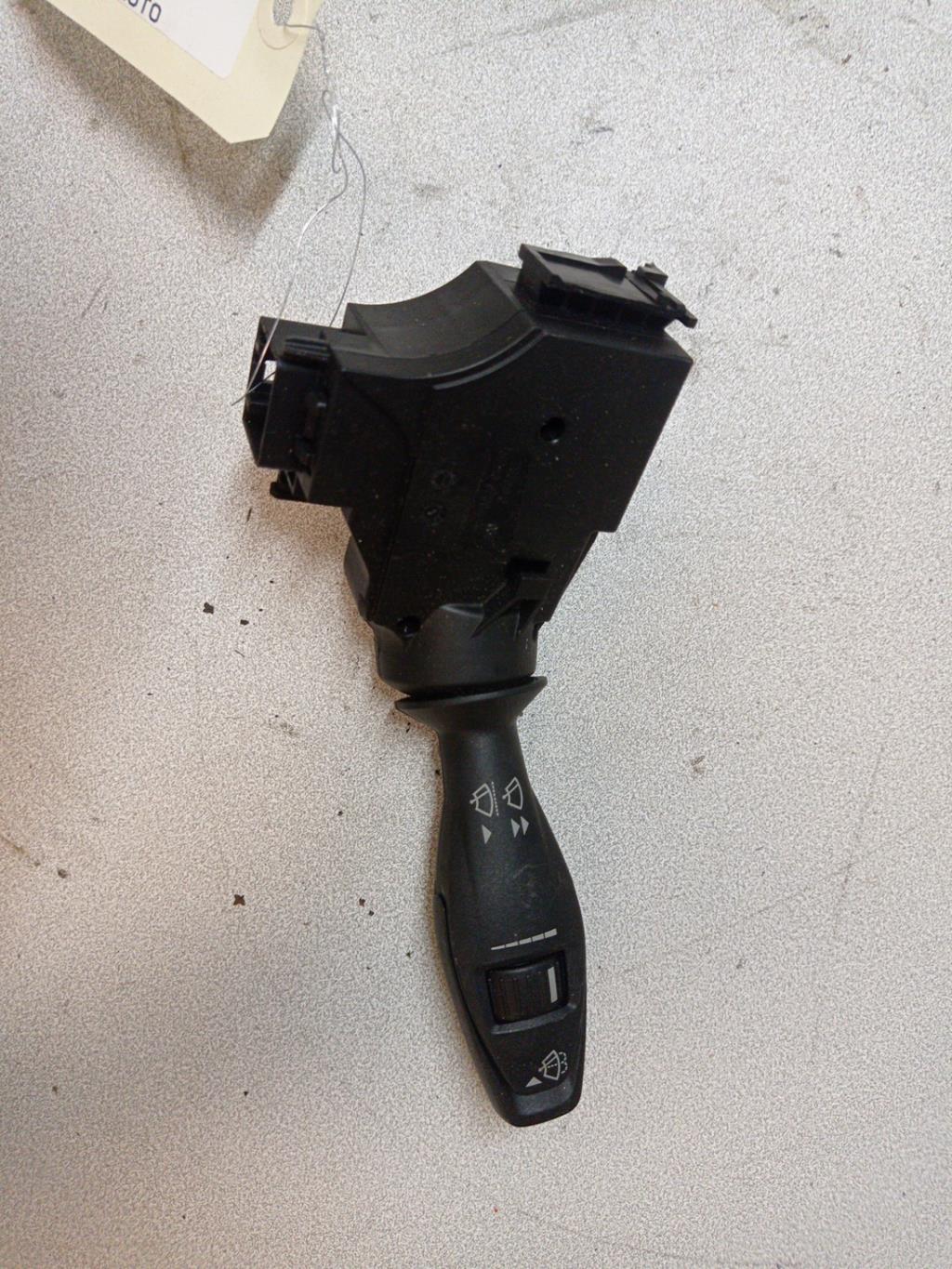 Devio tergicristalli FORD FIESTA 6 PHASE 1 Gasolina - 1