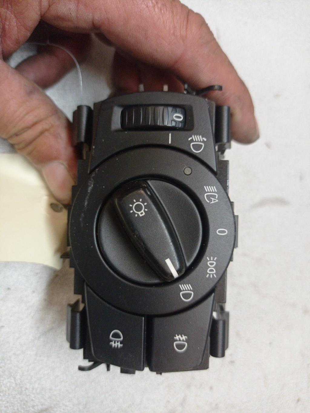 Commodo phare BMW SERIE 1 E87 PHASE 2 Diesel - 1