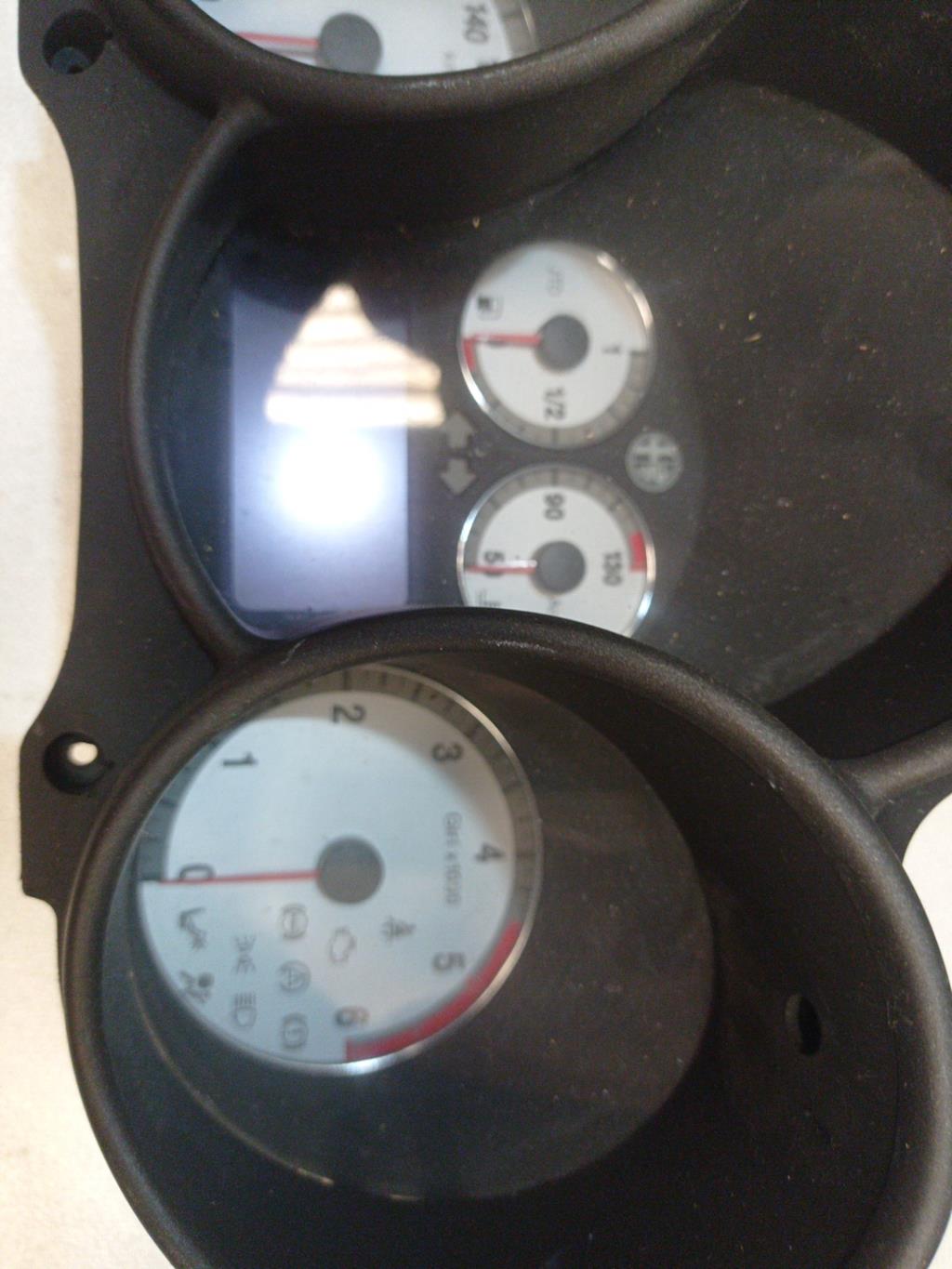 Compteur ALFA ROMEO GT COUPE Diesel - 1