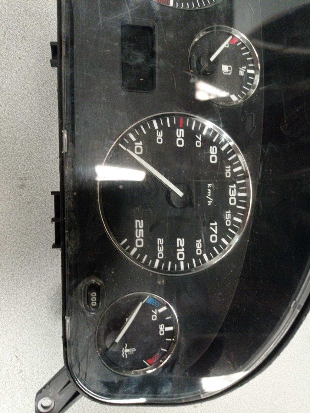 Compteur PEUGEOT 406 COUPE Diesel - 1
