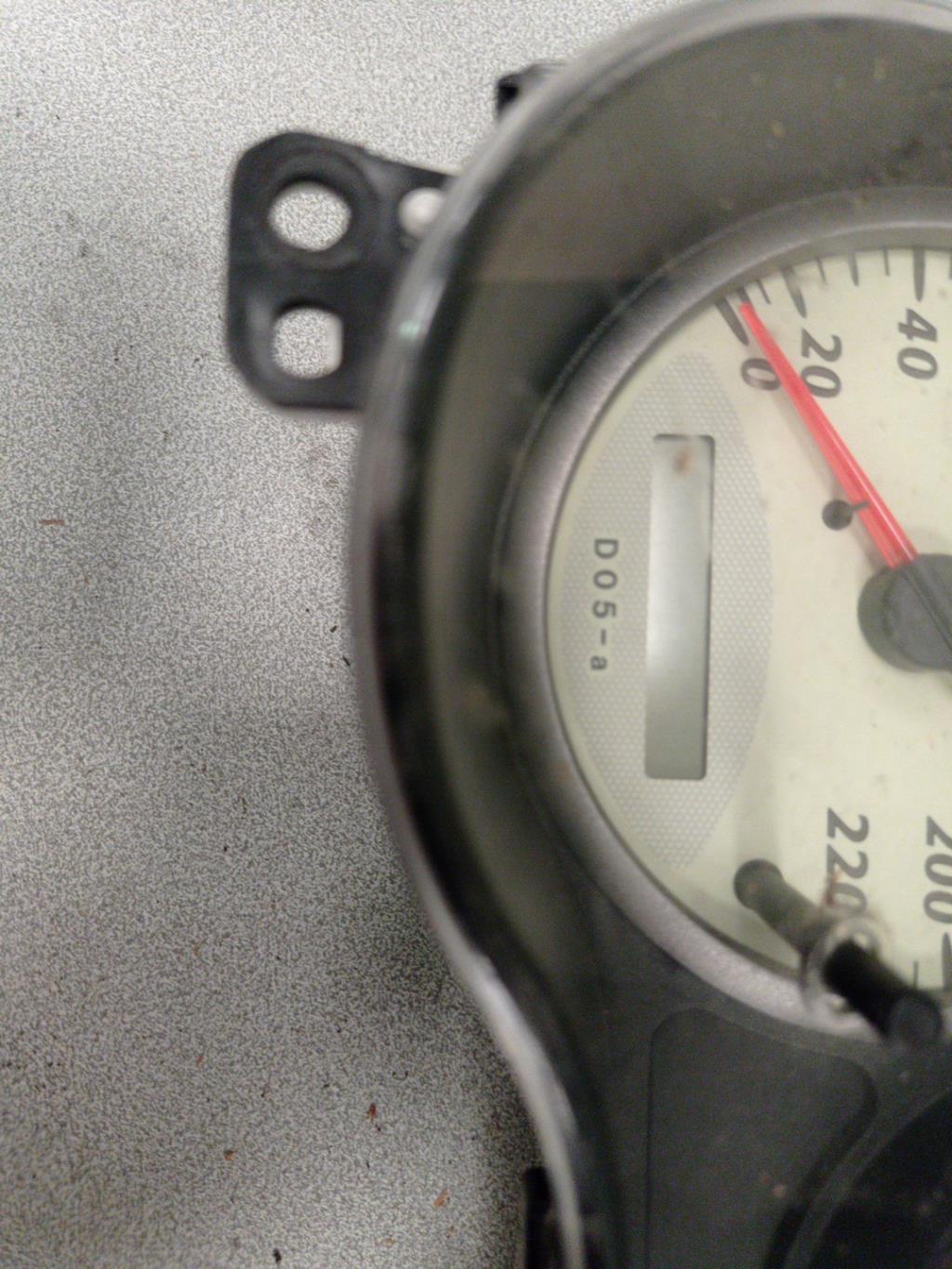 Compteur TOYOTA RAV4 2 PHASE 1 Essence - 1