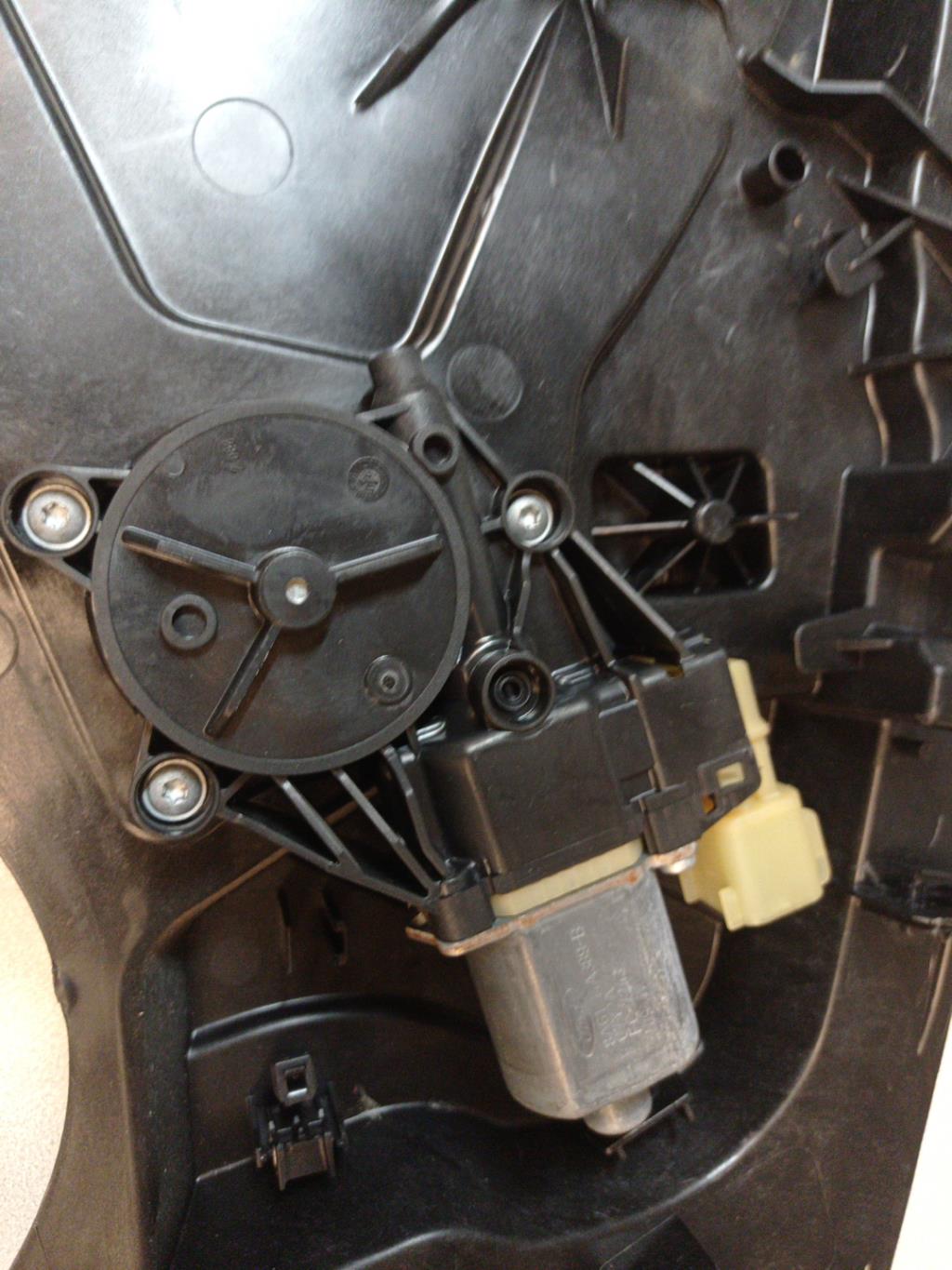Alzacristalli elettrico anteriore sinistro FORD FIESTA 6 PHASE 1 Gasolina - 1
