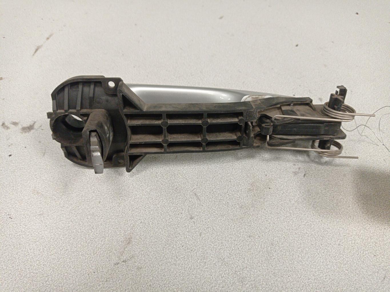 Poignee porte avant gauche CITROEN C8 Diesel - 1