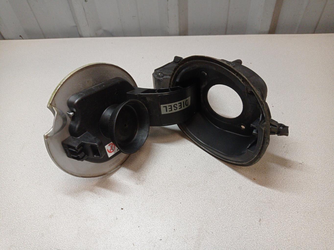 Trappe d'essence RENAULT MEGANE 3 PHASE 1 Diesel - 1