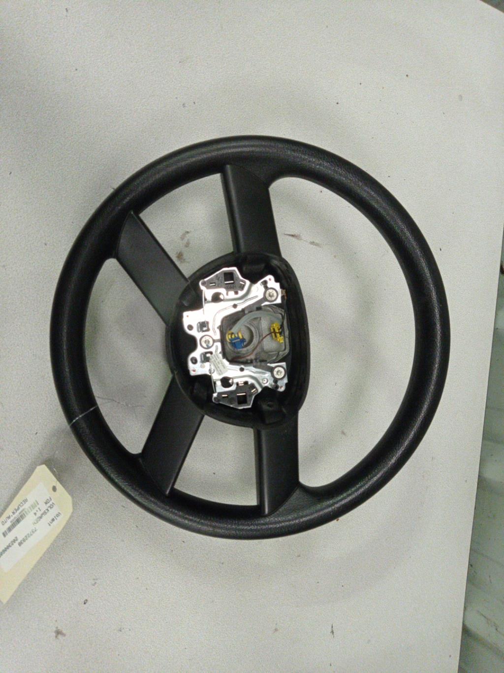 Volant VOLKSWAGEN FOX Essence - 1