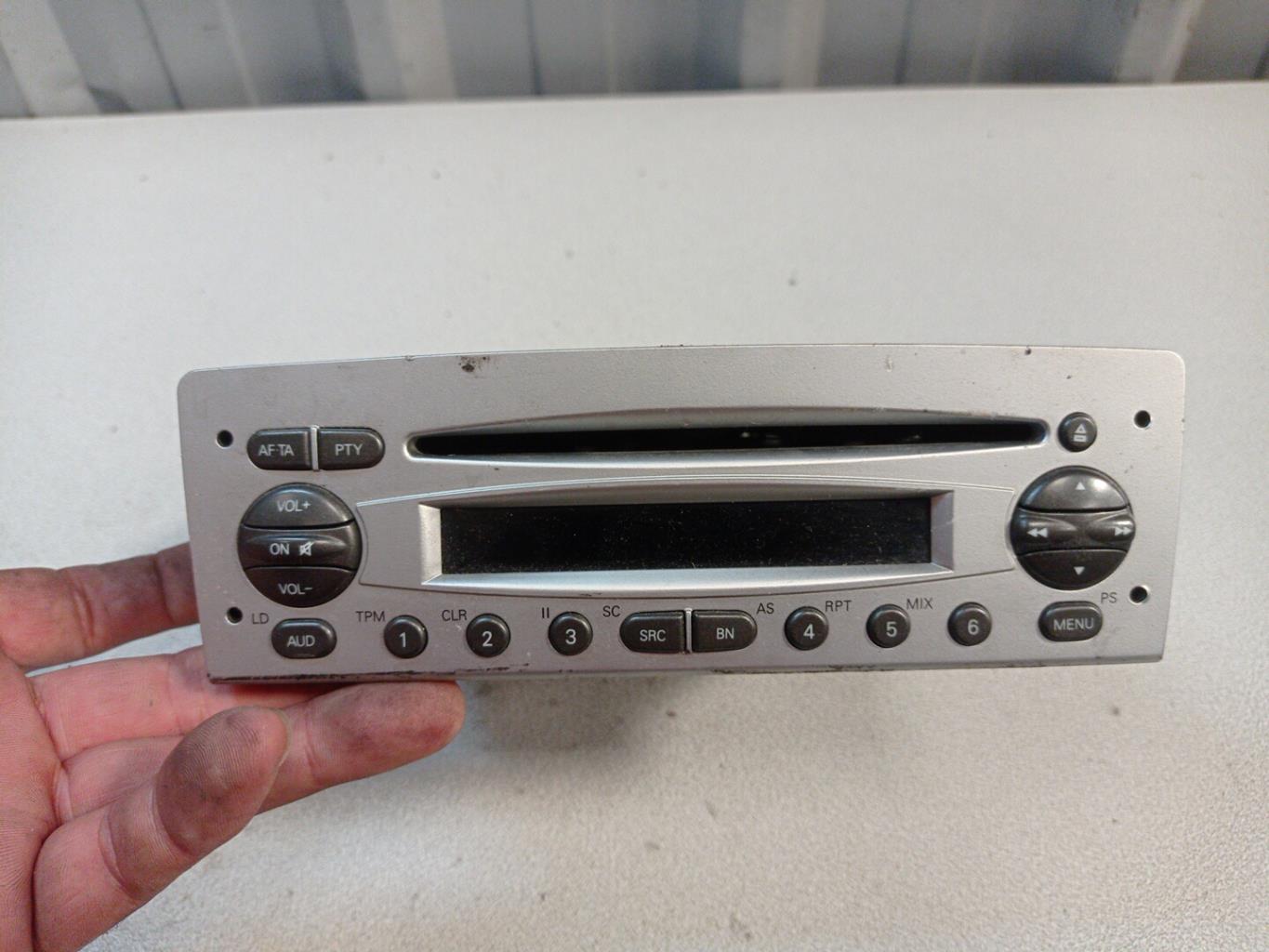 Autoradio originale ALFA ROMEO 156 PHASE 2 BREAK Diésel - 1
