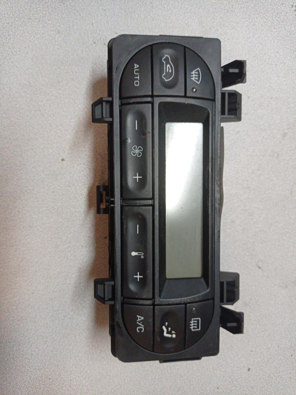 Commande chauffage PEUGEOT 1007 Essence - 1