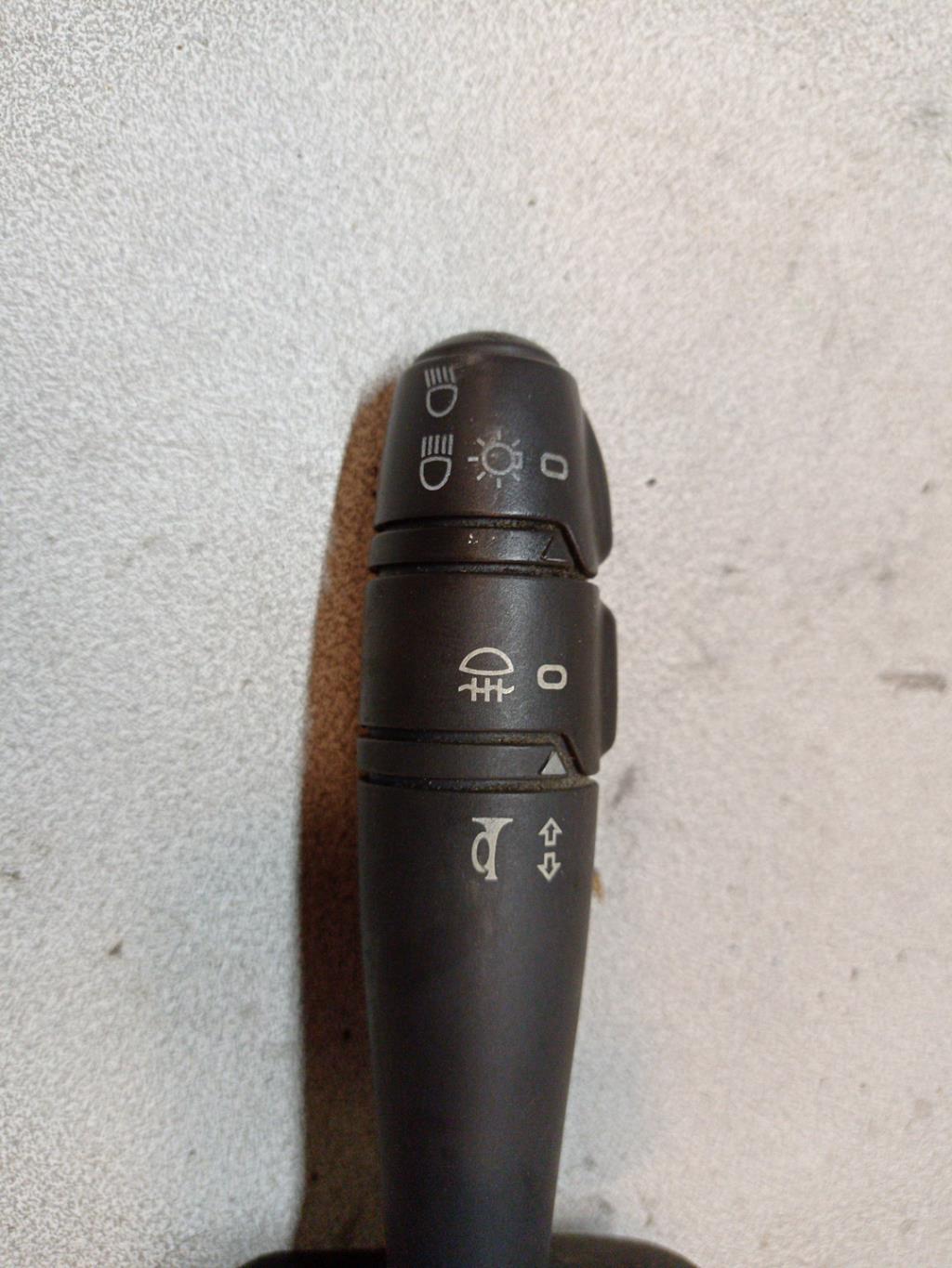 Commodo phare RENAULT CLIO 2 PHASE 1 Essence - 1