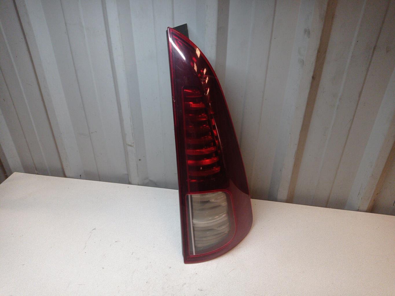 Fanale posteriore principale destro (luci) RENAULT GRAND ESPACE 4 PHASE 2 Diésel - 1
