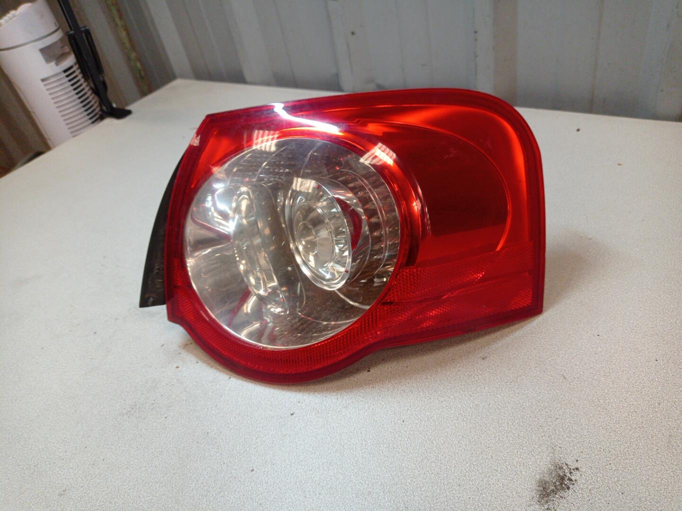 Fanale posteriore principale destro (luci) VOLKSWAGEN PASSAT 5 BREAK Diésel - 1