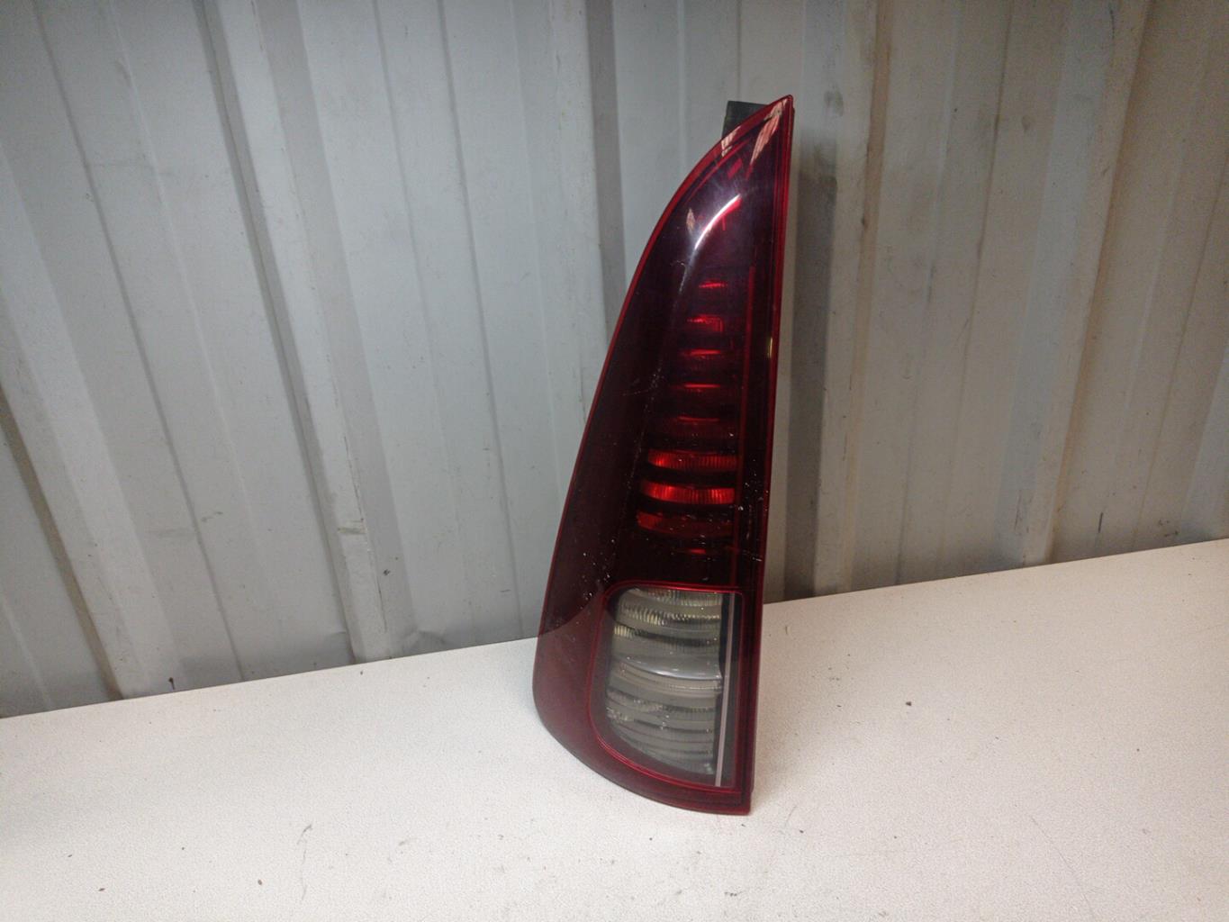 Fanale posteriore principale sinistro (luci) RENAULT GRAND ESPACE 4 PHASE 2 Diésel - 1