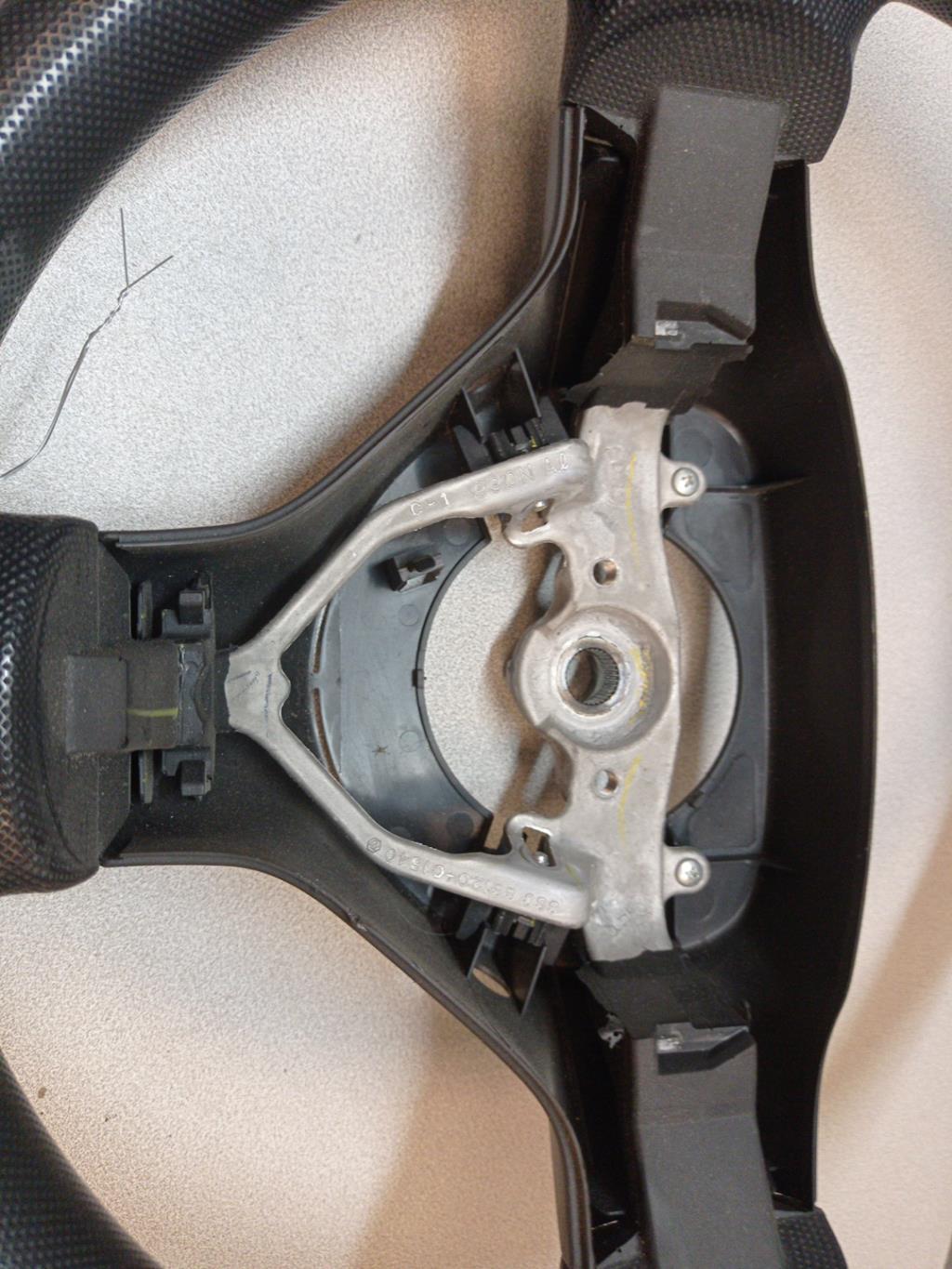 Volant PEUGEOT 107 PHASE 1 Diesel - 1