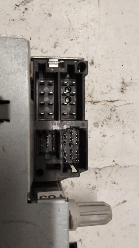 Autoradio originale RENAULT CLIO 3 PHASE 1 Diésel - 1