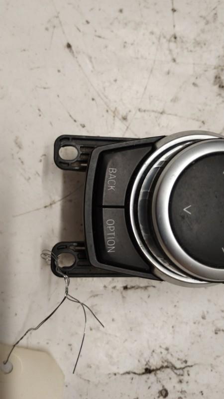 Commande GPS BMW SERIE 1 F20 PHASE 2 Essence - 1