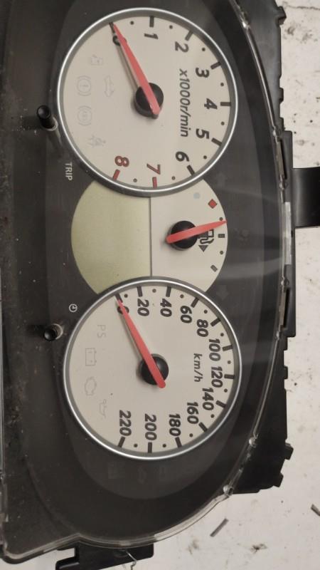 Compteur NISSAN MICRA 3 PHASE 2 CABRIOLET Essence - 1