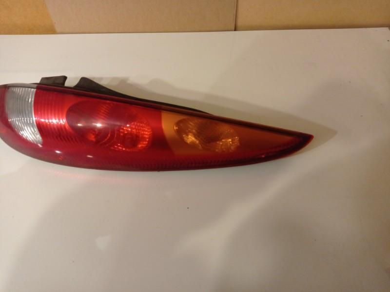 Fanale posteriore principale destro (luci) NISSAN ALMERA TINO PHASE 1 Gasolina - 1