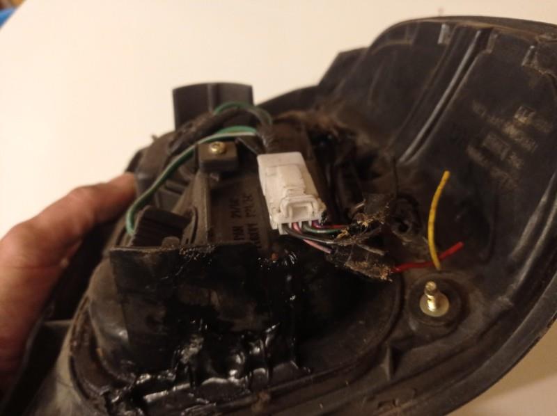 Fanale posteriore principale sinistro (luci) NISSAN ALMERA 1 PHASE 1 Gasolina - 1