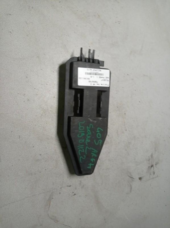 Base portalampade fanale posteriore sinistro PEUGEOT 405 PHASE 1 Diésel - 1