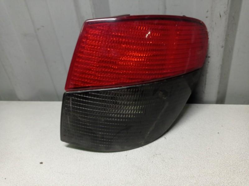 Fanale posteriore principale destro (luci) PEUGEOT 406 PHASE 1 BREAK Diésel - 1