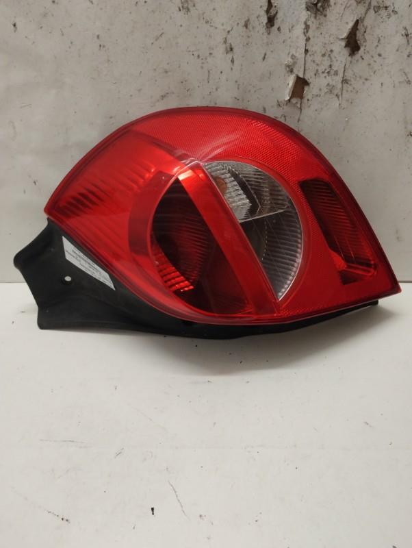 Fanale posteriore principale destro (luci) RENAULT CLIO 3 PHASE 1 Gasolina - 1