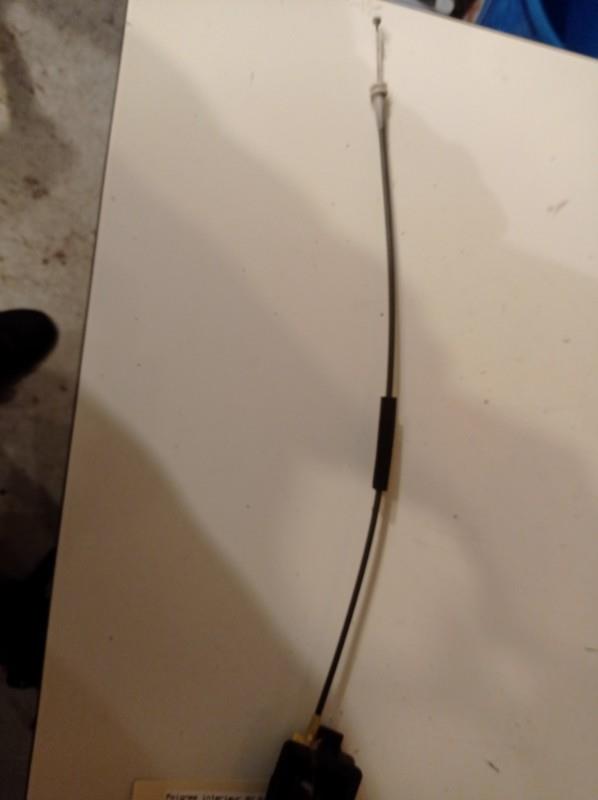 Poignee interieur avant gauche FORD FOCUS 1 Essence - 1