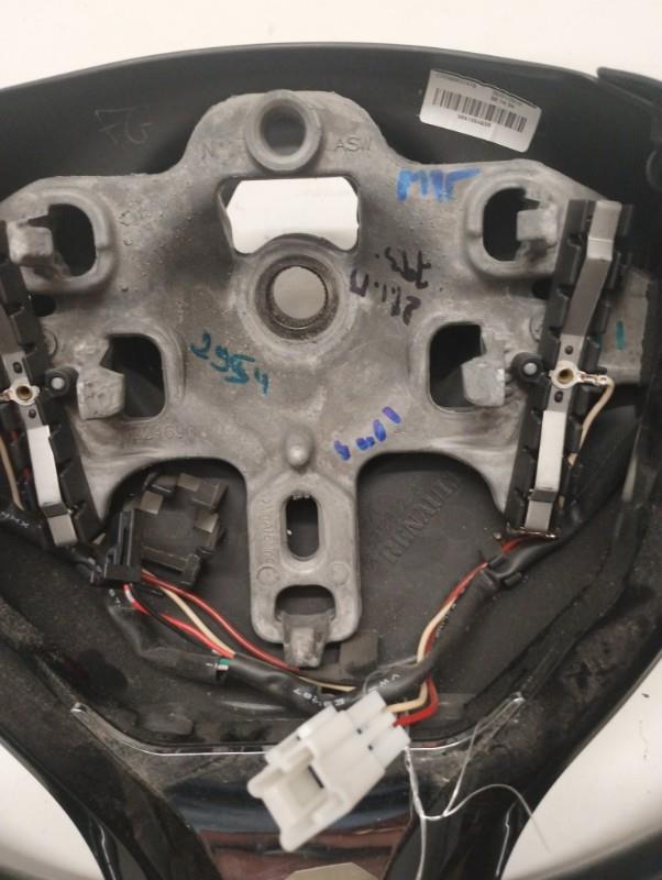 Volant RENAULT CLIO 4 PHASE 1 Diesel - 1