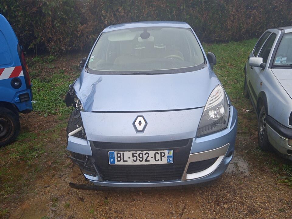Bouton/Interrupteur RENAULT SCENIC 3 PHASE 1 Diesel - 1