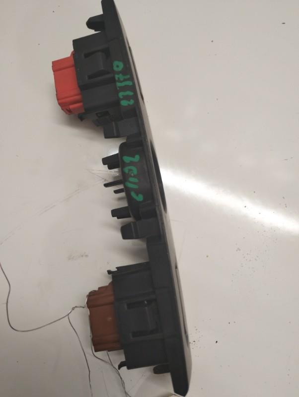 Bouton de demarrage RENAULT CLIO 2 PHASE 2 Essence - 1