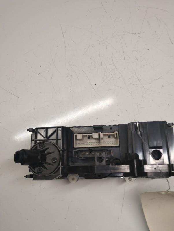 Commande chauffage VOLKSWAGEN GOLF 5 Diesel - 1
